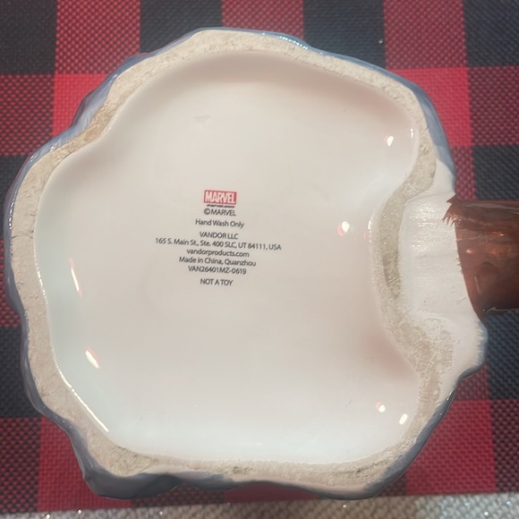 The Avengers - Thor - Hammer Mug - Picture 6 of 6